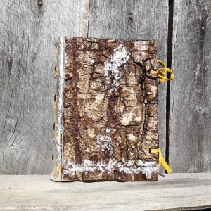 jurnal handmade argintat imbracat in lemn de nuc