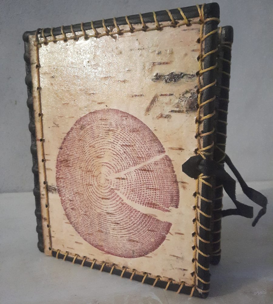 jurnal handmade personalizat unicat reciclat caiet #journaling #handmadejournal #journal #jurnalpersonalizat #jurnal #naturaljournal #shamanjournal #iJournal #handmadepaper #recycledpaper #artbinding #bookbinding #letterpress